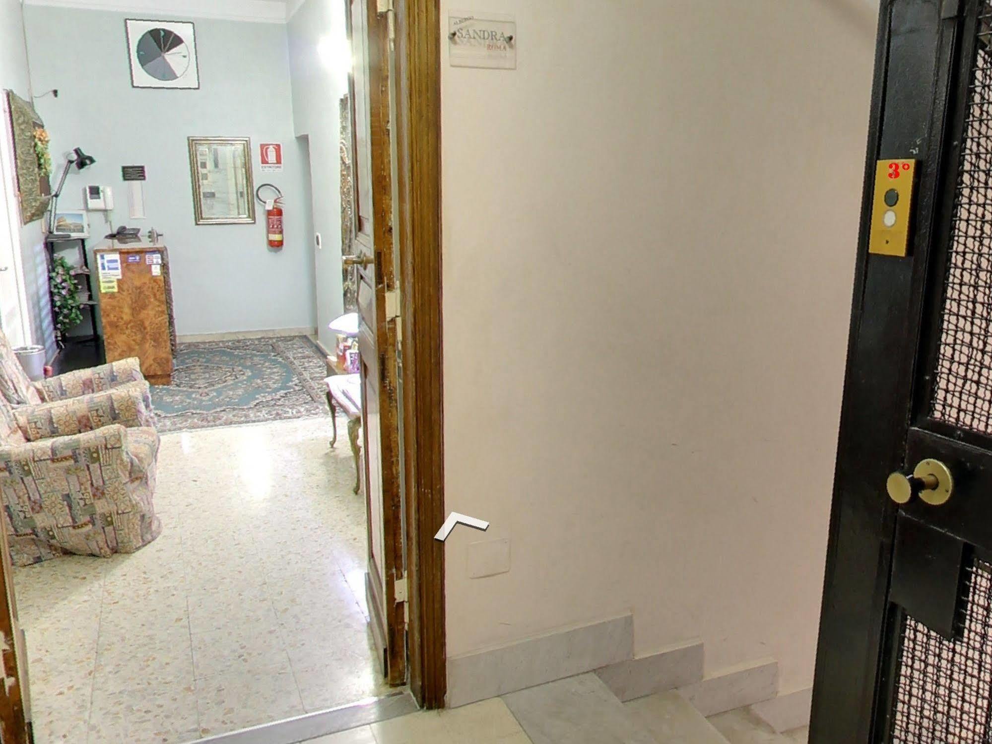 Albergo Sandra Roma Esterno foto