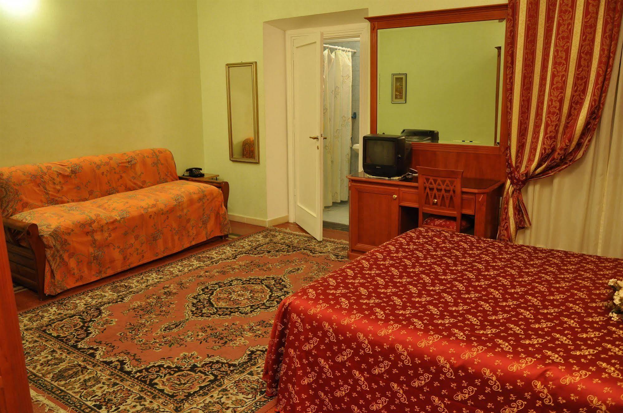 Albergo Sandra Roma Esterno foto